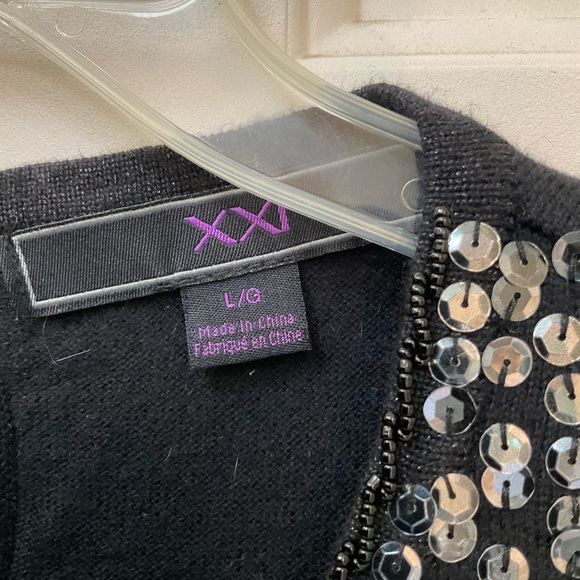 XXI Sequin Sweater Vest, Black, Size L, Great Shape - Picture 2 of 9